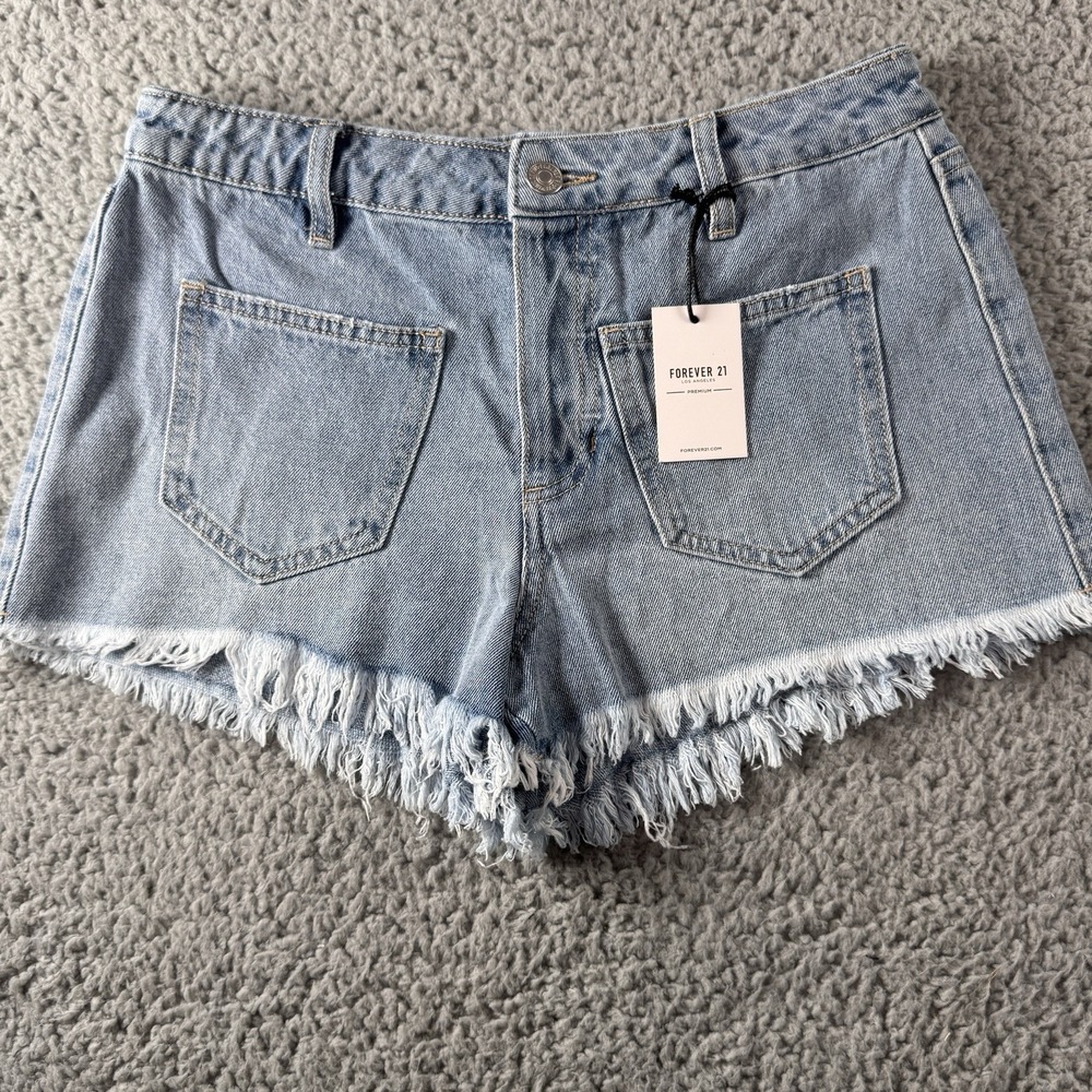 Forever 21 Raw Hem Front "Rear" Pockets Mid Rise Short Shorts Womens Size 26 NWT